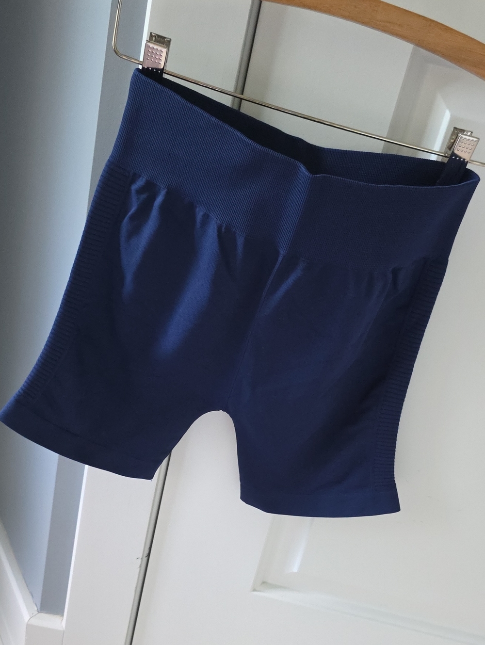 Nikibiki Navy Seamless High-Waist Bike Shorts